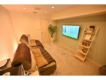 エイチエイチオー 大阪上本町(HHO)/お好きな動画を見ながら！