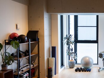 フィットフィースト(FiT FEAST)/ピラティス×筋トレ×美容整体