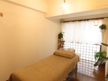 アマラ(Amala.)/アロマ/もみほぐしベッド