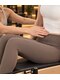 AIM PILATES STUDIO QUEENS【エイム ピラティス スタジオ クィーンズ】の写真/【最大4名のセミパーソナル】手取り足取りの丁寧な指導で、ピラティス初心者の方にもおすすめ◎