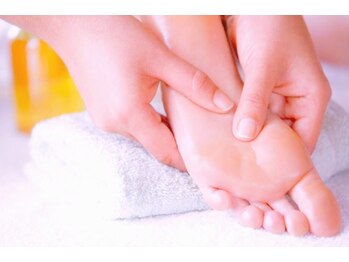 シェリ(Cheri)/頑張った足に　足つぼマッサージ