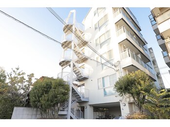 モミノキ(MOMINOKI)/建物外観