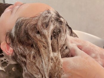 サナデア(Sanadea)の写真/心地よいマッサージは副交感神経が優位になり、ストレス解消や頭~首肩や背中のコリ改善にもオススメ◎