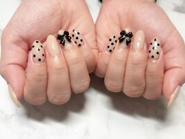 リボンとドットネイル