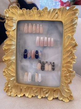 アプリークム(Apricum)の写真/繊細なカラーグラデーションと輝きを大切に、上品で洗練された大人の指先をデザイン◇