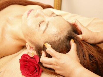 エムスラッシュ フィール 東戸塚(M.SLASH FIEL)/オーラ回復ヘッドスパ