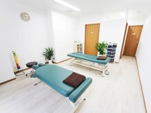 ふじなり整体 咲来(saki)の雰囲気（広い施術スペースを独り占め）