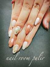 ネイルルーム プリル(Nail Room pulir)/
