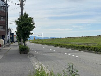 トラット エステアンドアイズ(tratto)/【末広・しらさぎ大橋方面から】