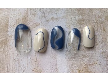 シープラスエー(C+A)/選ぶカラーで雰囲気が変貌する