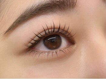 アイラッシュアイブロウ バイ ラブランシュ 大宮(eyelash eyebrow by La Blanche)の写真/目の形に合わせた束間まつげで丸くて可愛い目元に★ 《大宮まつげパーマ/パリジェンヌ/マツエク/眉毛大宮》