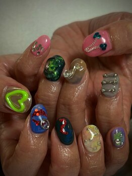 個性派ネイル