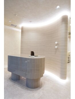 まつ毛・眉毛専門店 SUWAN 板屋町店【7/31 NEW OPEN（予定）】の写真/【パリジェンヌラッシュリフト】でまつ毛を立ち上げ、光が入りこむ印象的な目元に♪韓国風の束感仕上げも可
