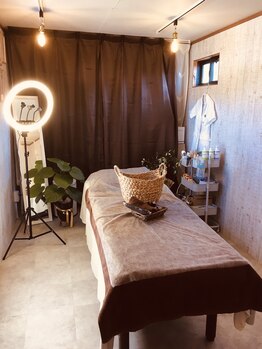 エヌ サロン(enu salon)/内観