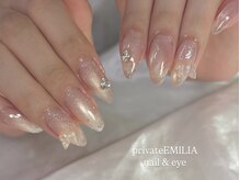 エミリア(EMILIA)/韓国・網紅・アートデザイン