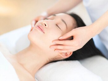 【整体・小顔矯正・姿勢矯正・骨盤矯正・肩甲骨・肩こり】整体 Alignment 恵比寿の写真/国家資格・難関資格保有のスゴ腕のスタッフ揃い◎「姿勢・骨格」を調整するから戻りにくい頭蓋骨小顔矯正★