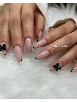 ネイルサロンアンドスクール ベル(Belle)/黒ラインフレンチ×リボン