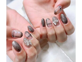 ルーン(RUNE)/ひかえめネイル