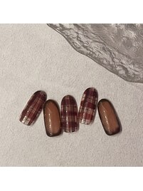 秋チェックネイル
