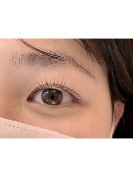 ナチュラル上品な目元にしたい