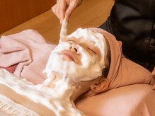 ラグゼ(Ra-Xe)の雰囲気（美白、保湿効果は◎！鉱石の練り込まれた泡パック出ツルツル美肌）