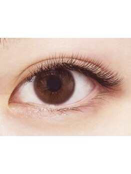 ボリュームのある目元にしたい