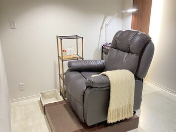 トータル アイ デザイン エイチ(h.)の写真/【JR元町駅徒歩2分!】高技術で理想の目元を叶えます☆贅沢なプライベート空間で特別なひとときを♪