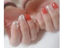 白と赤のクリスマスネイル