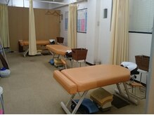 大川カイロプラクティックセンター うめやしき整体院/施術台（ベッド）