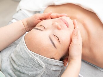 ホワイティアビシェル 浦和(Whitia Vishell)/【フェイシャル】顎下たるみ改善