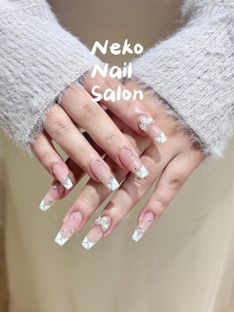 ネコ(Neko)/フレンチ　大人ネイル　トレンド