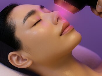 エメ(aimer)の写真/話題のチタニウムリフト◆愛知県初導入！フェイスラインがピタッと持ち上げられたようなリフトアップ効果♪