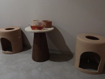 よもぎ蒸し専門店O'nul【オヌル】【2月中旬 NEW OPEN（予定）】の写真/【ペア大歓迎】大切な人と心温まるひと時。並んで座れる個室でお友達や親子で「温活」しませんか？