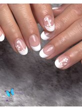 モルフォ 千駄ヶ谷(Morpho)/シンプル白フレンチ&桜アート