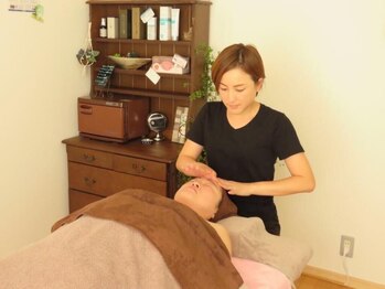 ノレーヴ(NOS REVES)の写真/静岡で希少なエクスビアンス化粧品を使用！ほっぺにツヤ玉。ふっくら潤う極上フェイシャル体験を♪