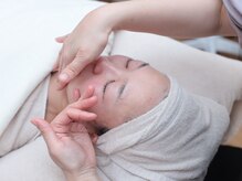 シャルム(Sharm)/フェイシャルマッサージ