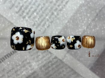 手描きぷっくりお花ネイル