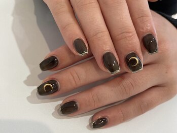 プラス サード(Plus 3rd)/月ネイル by wakana.s