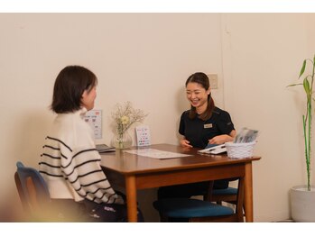 サロンドココ(Salon de CoCo.)/カウンセリング風景