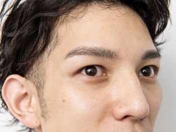 エサージュオム 銀座店の写真/メンズ眉毛専門のプロのスタイリングで理想の眉に♪アイブロウスタイリング初回￥5,500【U24学割もあり☆】