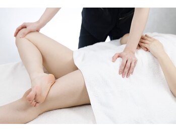 プライマルビューティ 艶 本店(Primal Beauty)/骨盤調整＆ストレッチ