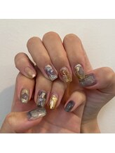 ヌア(nur.)/ネイビーゴールドnuance