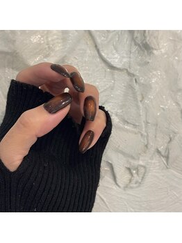 ラブクロム(LOVE CHROME)/じんわりブラウンネイル