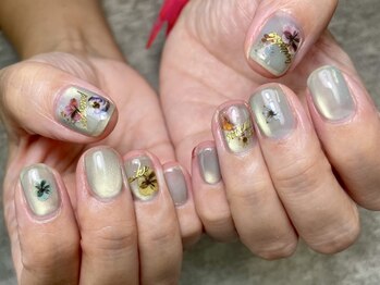 リエル(Riel)の写真/人気のマグネットを豊富にご用意◎ワンランク上の上品オフィスネイルをご提供！月一のご褒美時間を♪