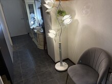 フェザード フレンズ 松山店の雰囲気（店内入り口）