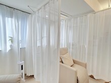 エスリリープラス(SLily+)の雰囲気（ネイル&アイラッシュの同時施術OK！半個室）