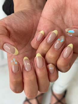 ジーニー(Genie)/フレンチネイル