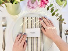 ローラポンポニー(Laura pomponnee)