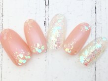 ムーネイル(mou nail)/お上品キラキラネイル