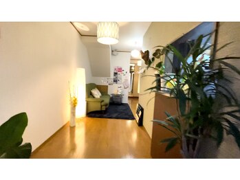 ハリィ(harih)/1階店内の風景